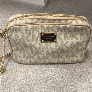 michael kors cross body bag